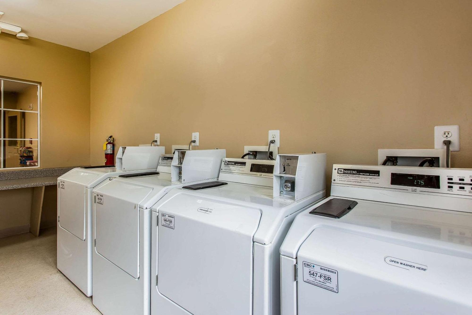 Suburban Studios Near University Of North Carolina-Charlotte Esterno foto